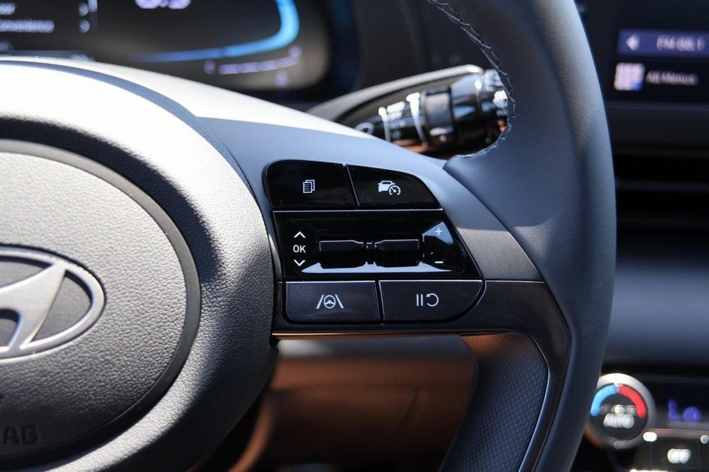 new 2025 Hyundai Elantra car, priced at $23,865