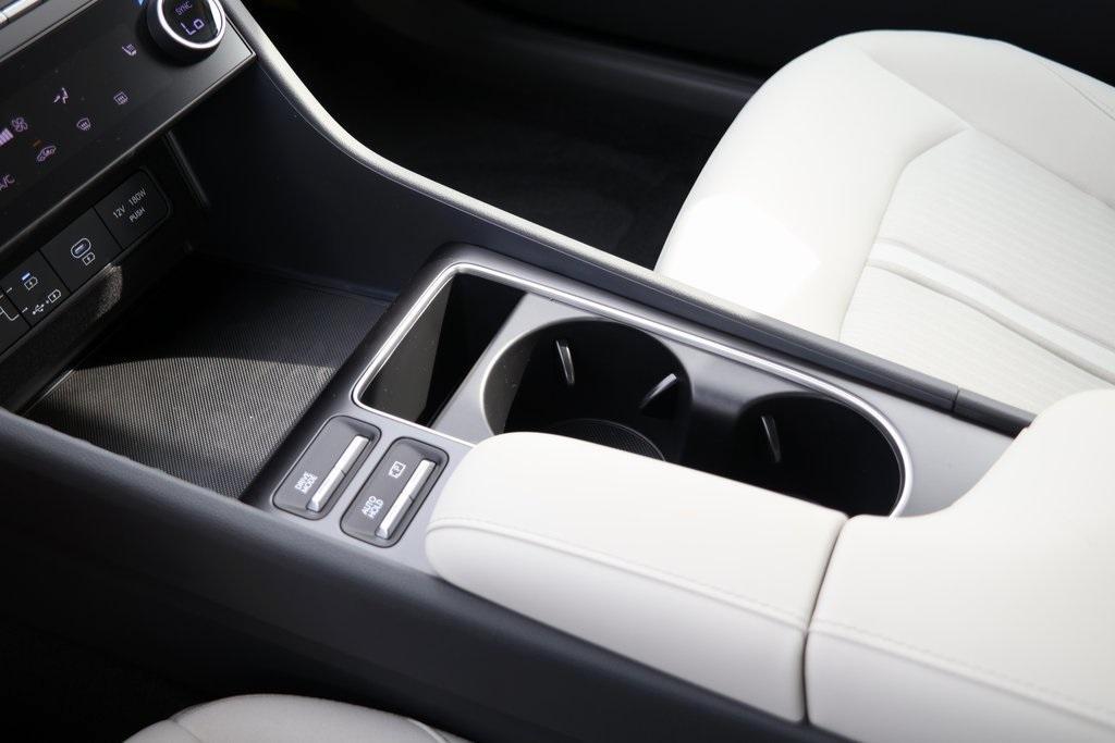 new 2025 Hyundai Sonata car, priced at $28,550