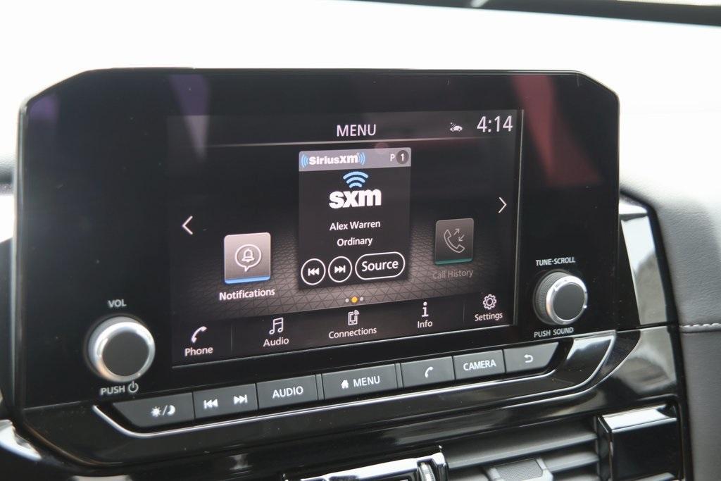 new 2025 Nissan Pathfinder car, priced at $38,652