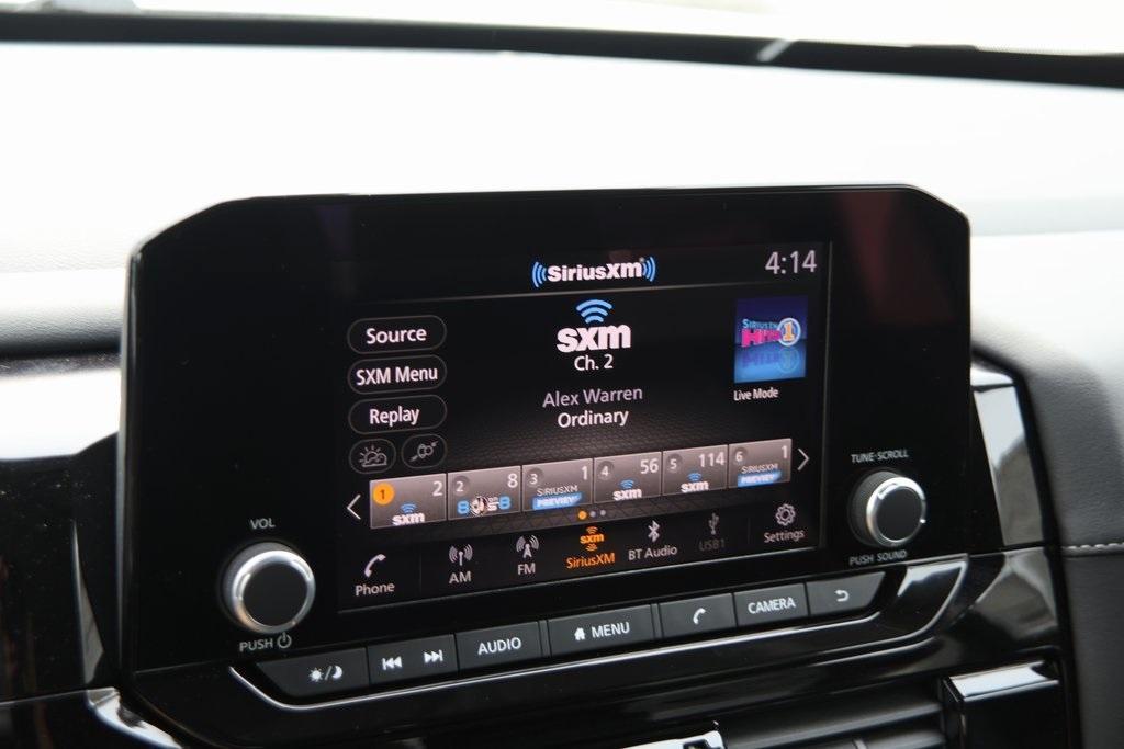 new 2025 Nissan Pathfinder car, priced at $38,652