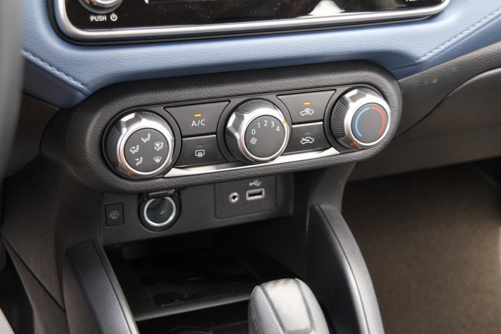 new 2025 Nissan Versa car, priced at $21,772