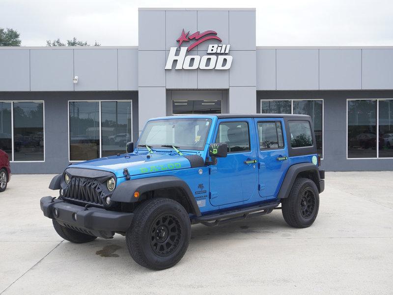 used 2015 Jeep Wrangler Unlimited car, priced at $17,932