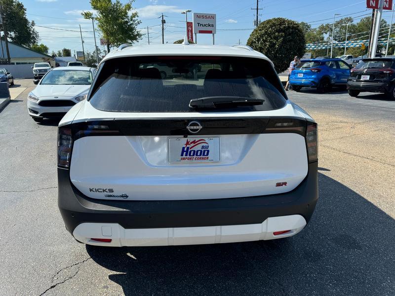 new 2025 Nissan Kicks car, priced at $29,534