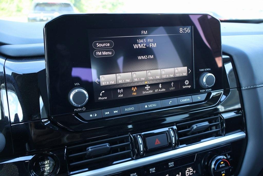 new 2025 Nissan Pathfinder car, priced at $33,821