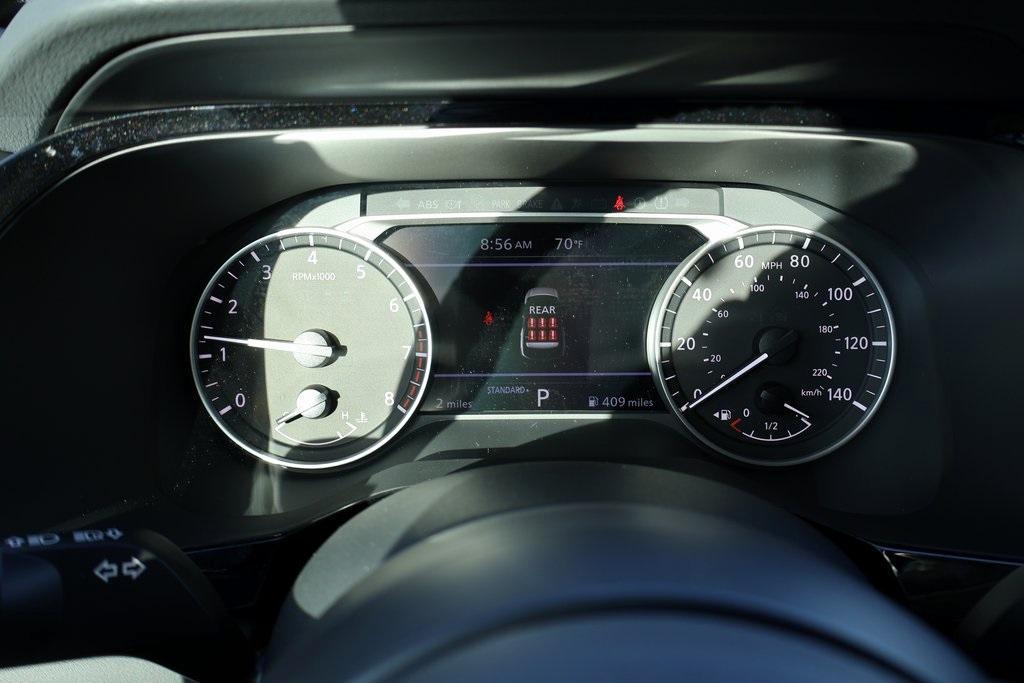 new 2025 Nissan Pathfinder car, priced at $33,821