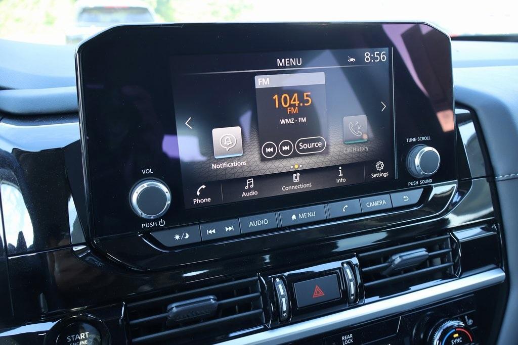 new 2025 Nissan Pathfinder car, priced at $33,821