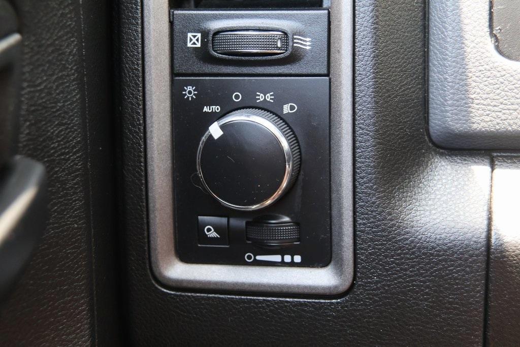 used 2019 Ram 1500 Classic car, priced at $20,268