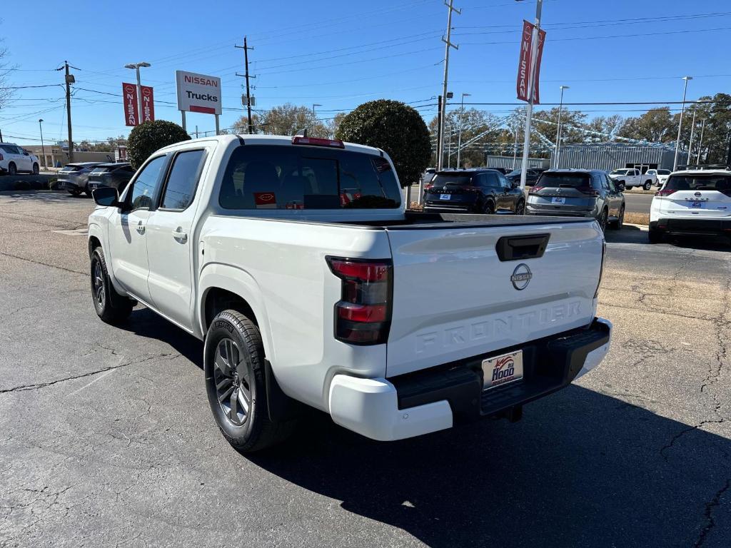 new 2025 Nissan Frontier car, priced at $39,484