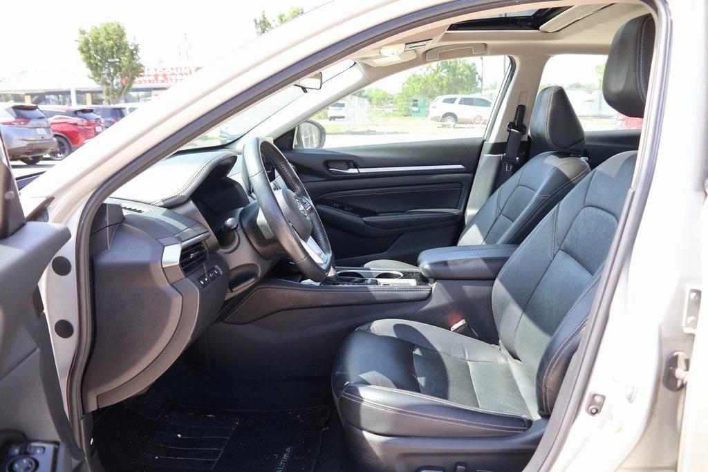 used 2023 Nissan Altima car, priced at $21,952
