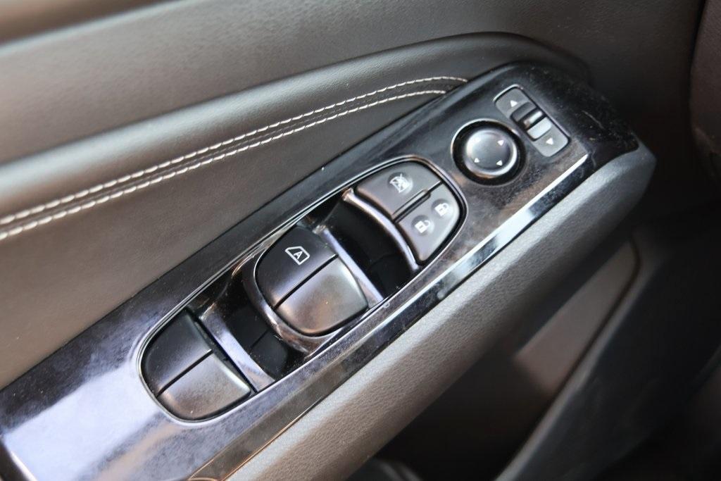 used 2023 Nissan Altima car, priced at $21,952