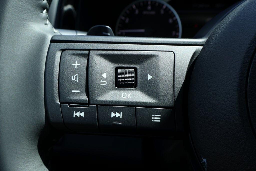 new 2025 Nissan Pathfinder car, priced at $32,941