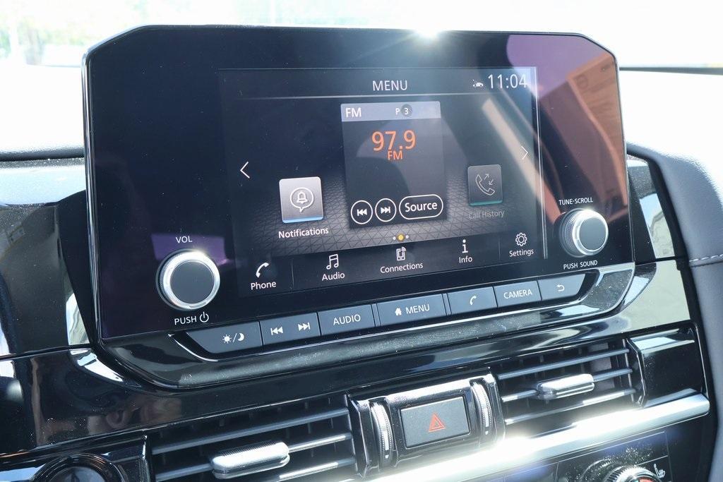 new 2025 Nissan Pathfinder car, priced at $32,941