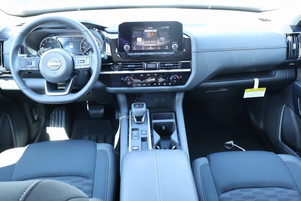 new 2025 Nissan Pathfinder car, priced at $32,941