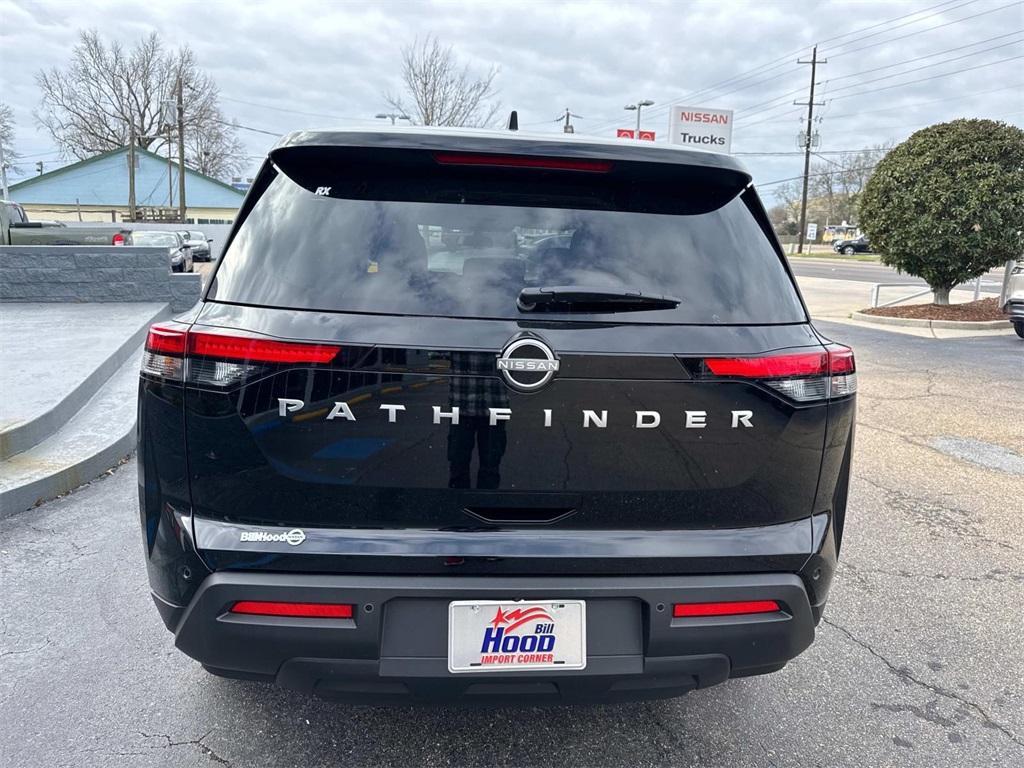 new 2025 Nissan Pathfinder car, priced at $36,013