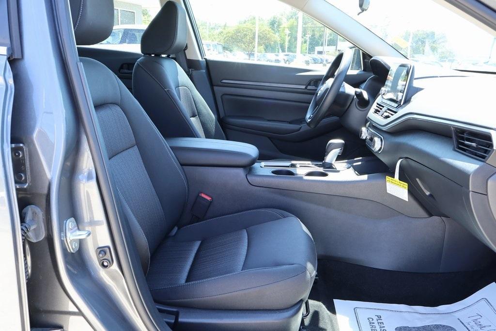 used 2025 Nissan Altima car, priced at $22,652