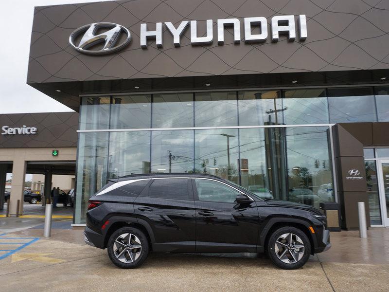 new 2025 Hyundai Tucson car, priced at $30,640