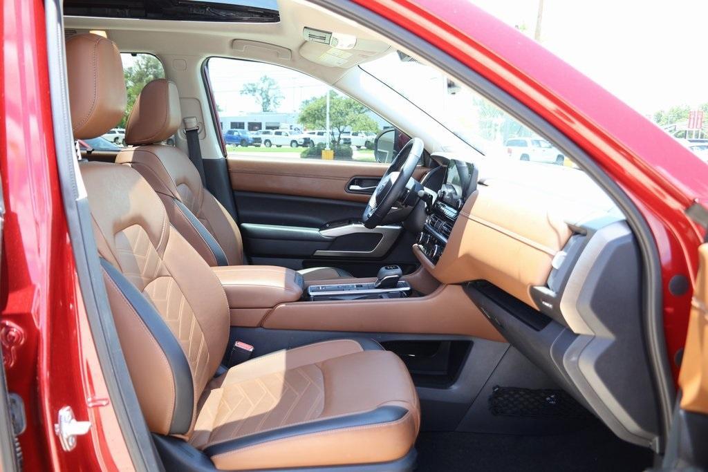 used 2023 Nissan Pathfinder car, priced at $39,855