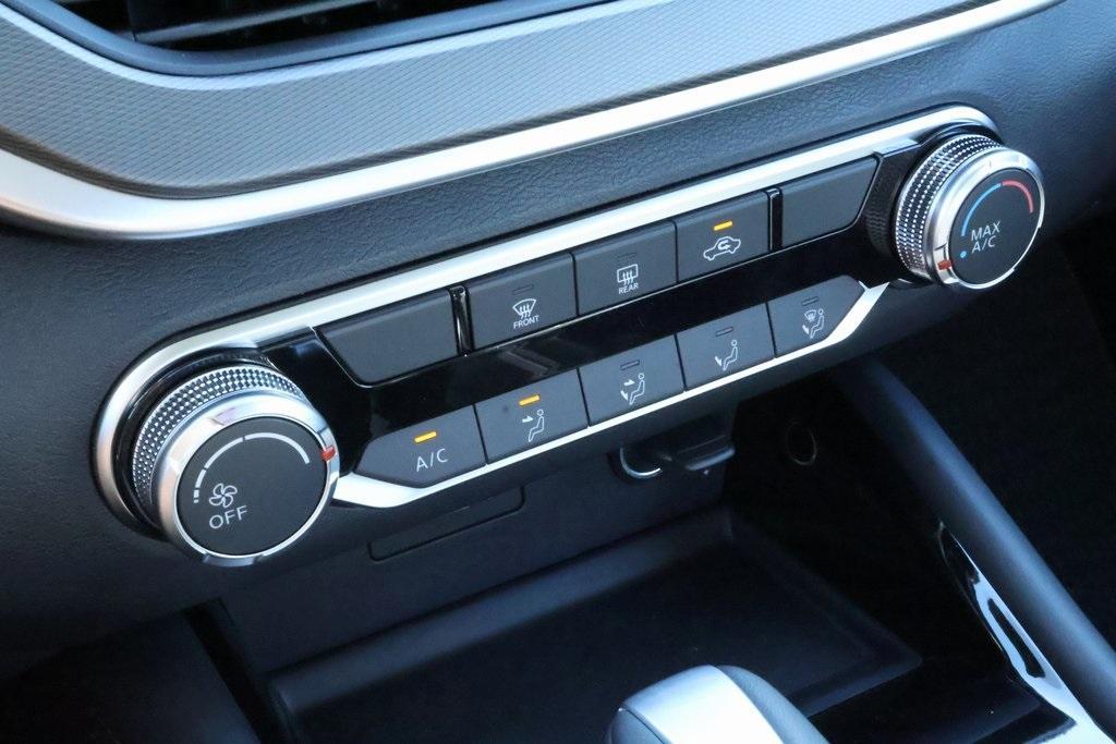 new 2025 Nissan Altima car, priced at $29,742