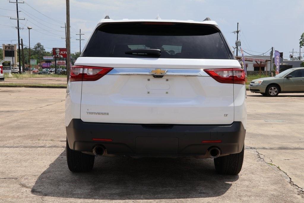 used 2021 Chevrolet Traverse car, priced at $23,425