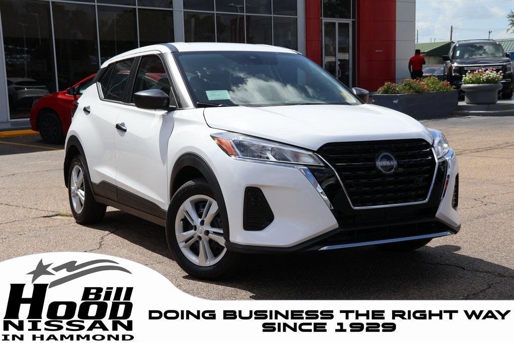 new 2025 Nissan Kicks Play car, priced at $23,175