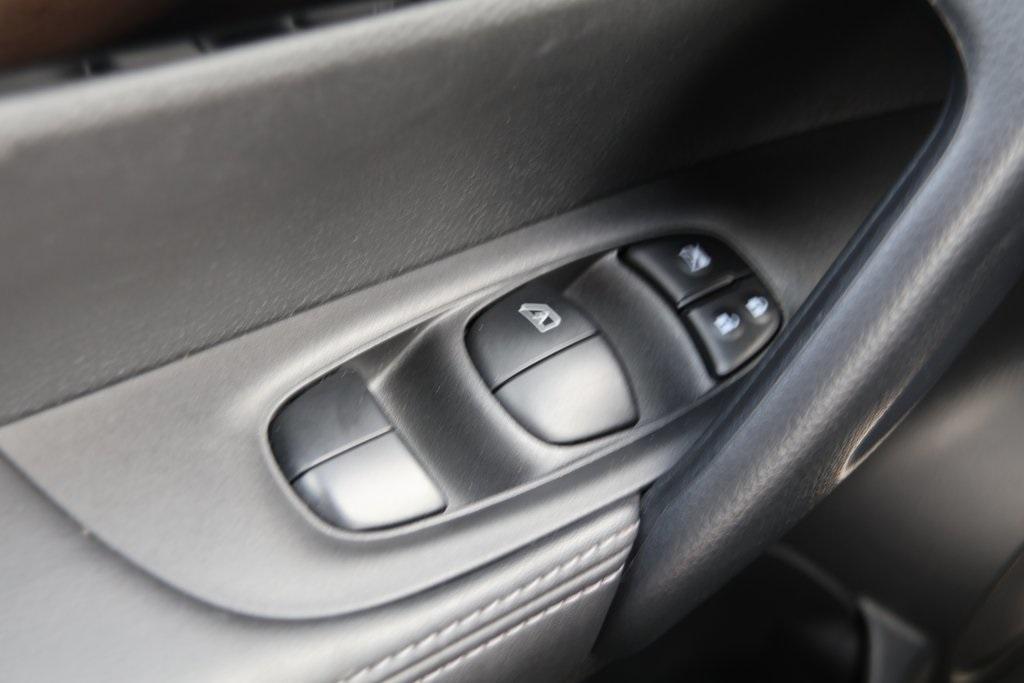 used 2022 Nissan Rogue Sport car, priced at $23,922