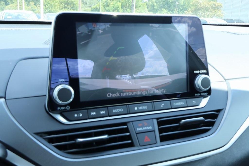 new 2025 Nissan Altima car, priced at $29,281