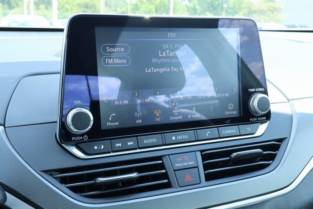 new 2025 Nissan Altima car, priced at $29,281