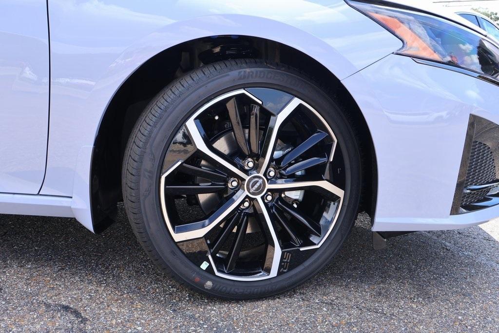 new 2025 Nissan Altima car, priced at $29,281