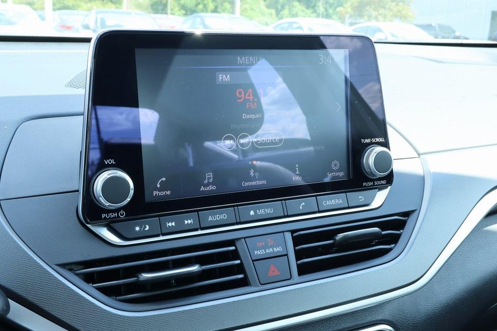 new 2025 Nissan Altima car, priced at $29,281
