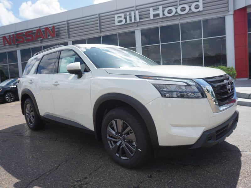 new 2024 Nissan Pathfinder car, priced at $39,350