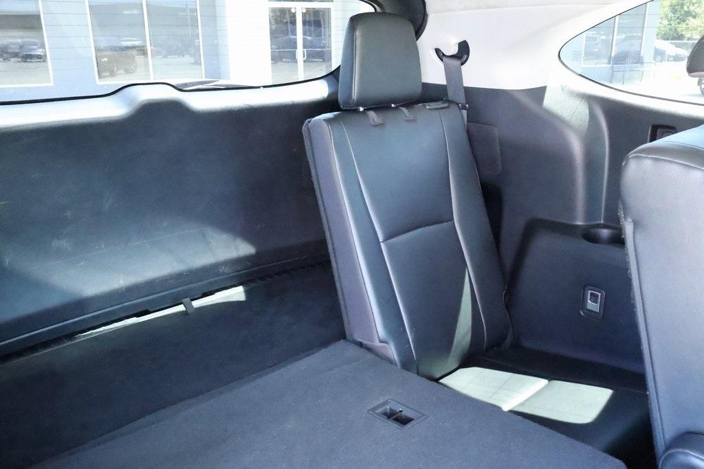 used 2021 Toyota Highlander car, priced at $26,849