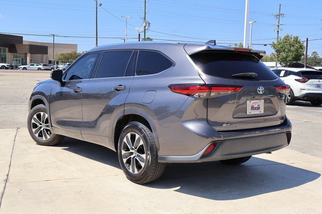 used 2021 Toyota Highlander car, priced at $26,849