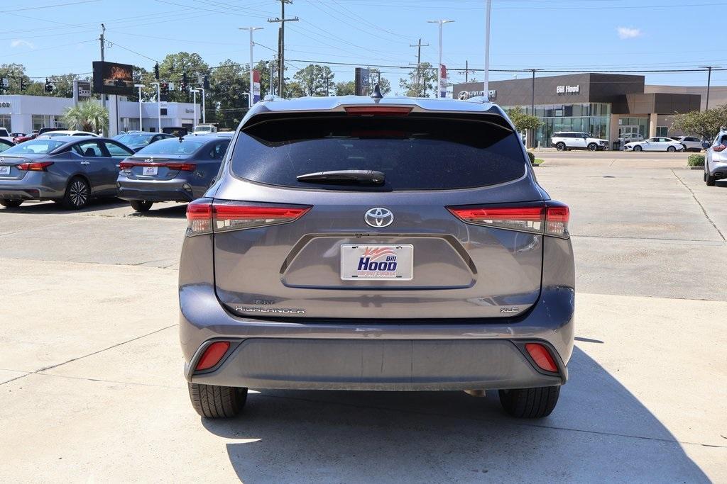 used 2021 Toyota Highlander car, priced at $26,849