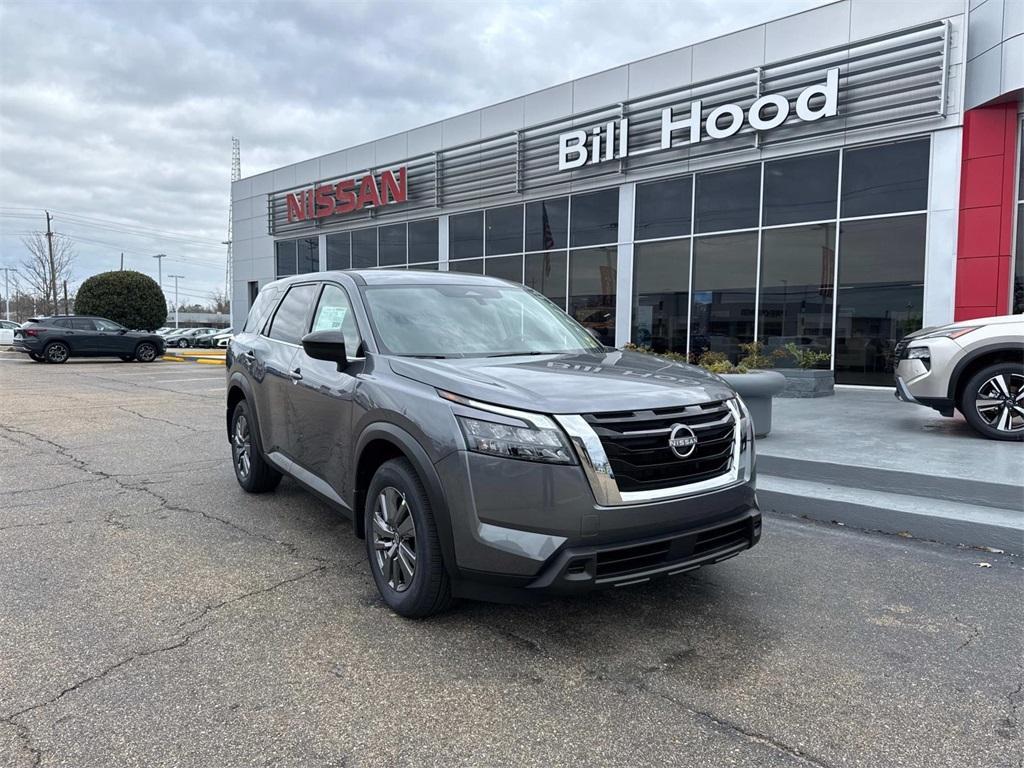 new 2025 Nissan Pathfinder car, priced at $39,010