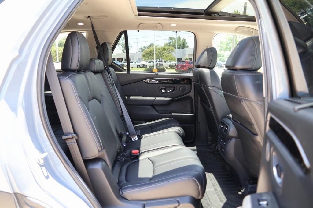 used 2024 Honda Pilot car, priced at $42,497