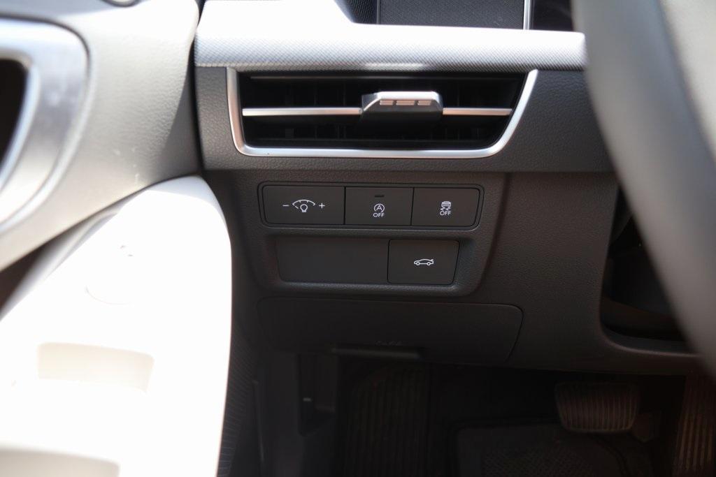 used 2025 Hyundai Sonata car, priced at $26,065