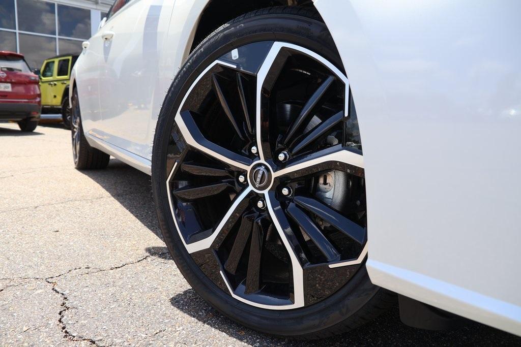 new 2025 Nissan Altima car, priced at $28,708