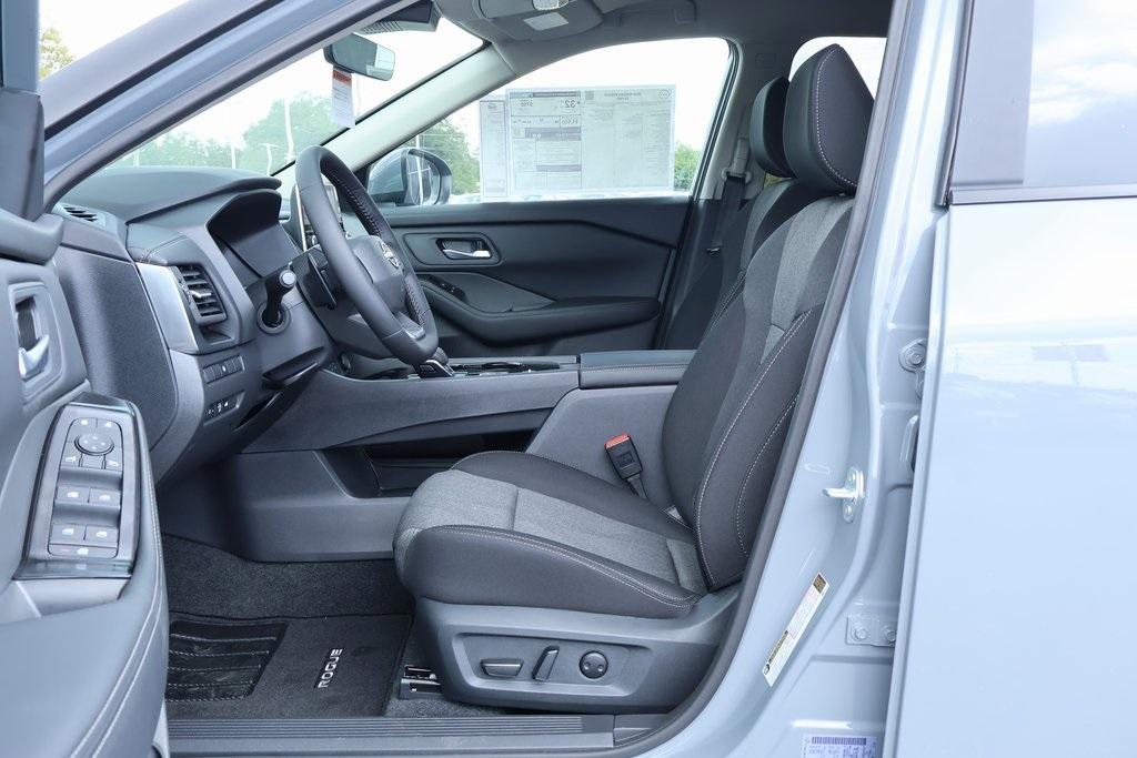 new 2026 Nissan Rogue car, priced at $29,448
