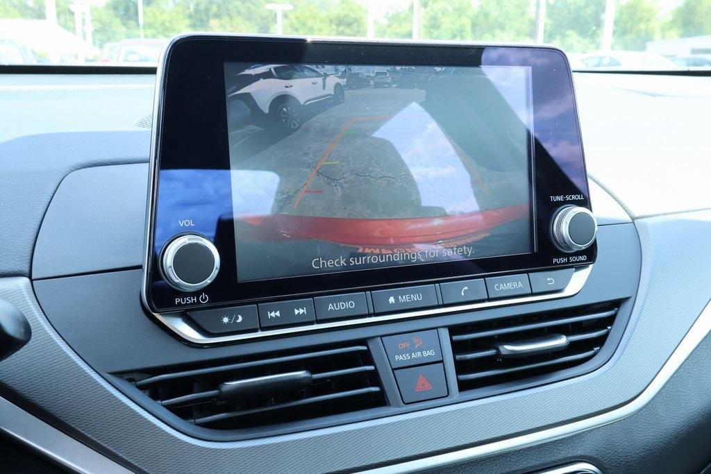 new 2025 Nissan Altima car, priced at $28,992