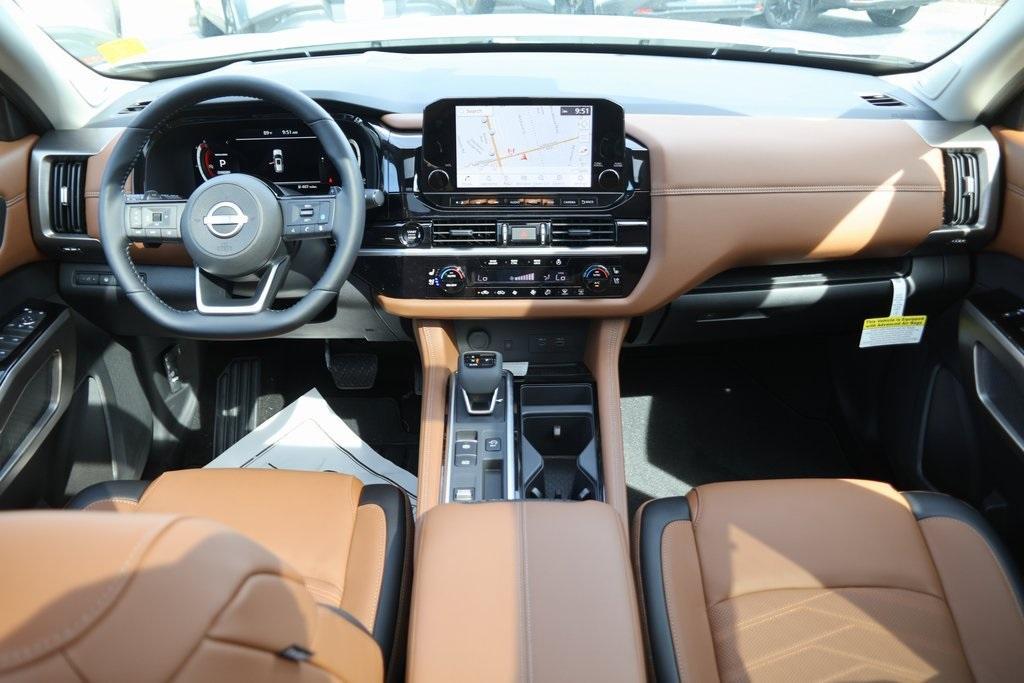 new 2025 Nissan Pathfinder car, priced at $48,703