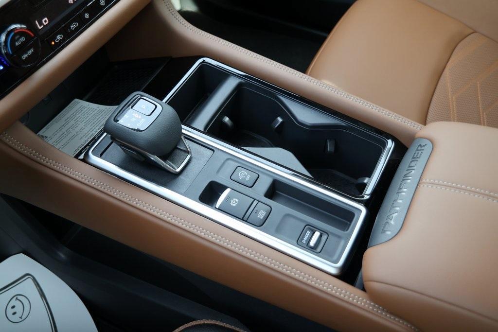 new 2025 Nissan Pathfinder car, priced at $48,703