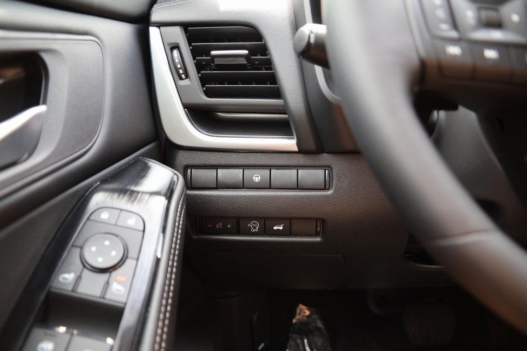 new 2025 Nissan Rogue car, priced at $32,193