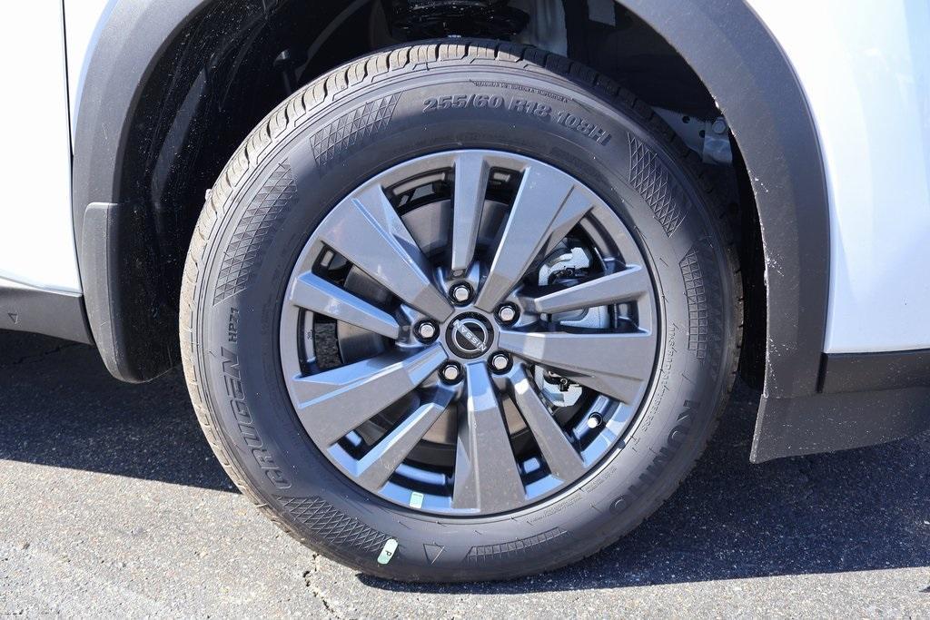 new 2025 Nissan Pathfinder car, priced at $35,258