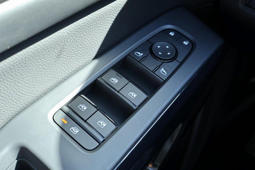 new 2025 Nissan Pathfinder car, priced at $35,258