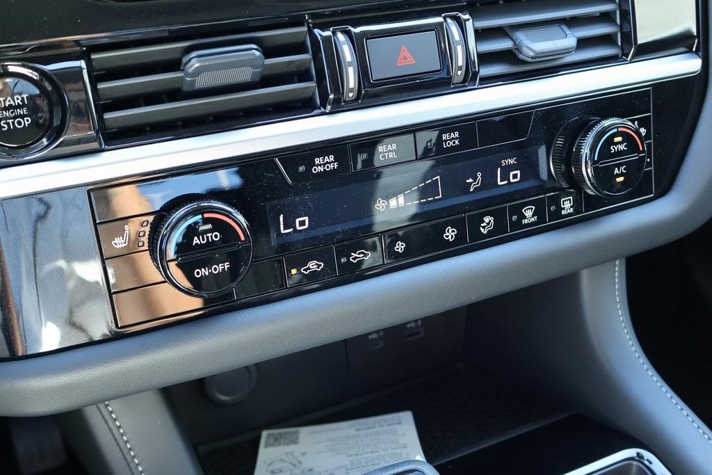 new 2025 Nissan Pathfinder car, priced at $35,258