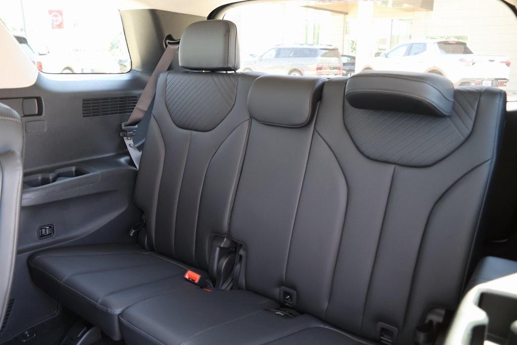 new 2025 Hyundai Palisade car, priced at $43,932