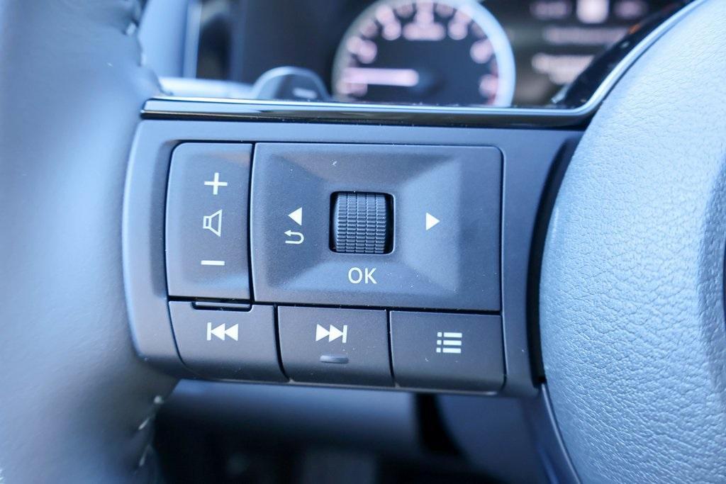 new 2025 Nissan Pathfinder car, priced at $42,783