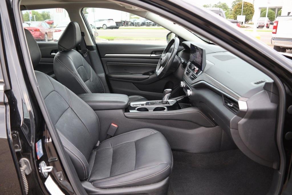 used 2023 Nissan Altima car, priced at $22,289