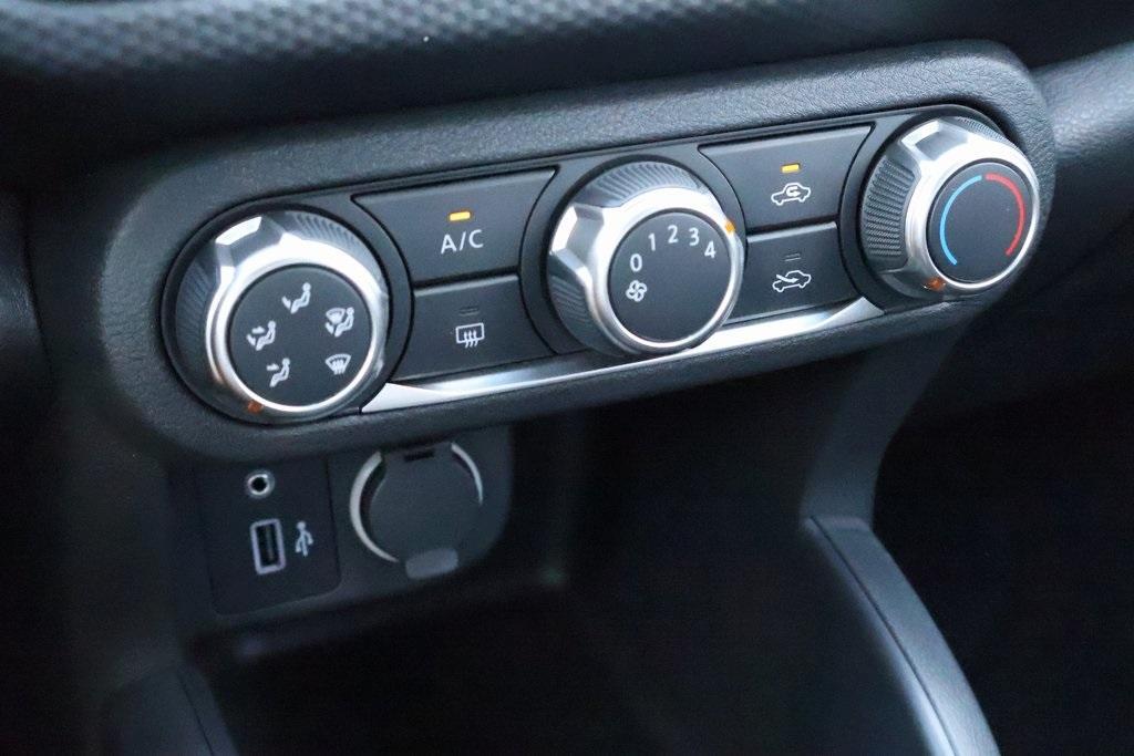 new 2025 Nissan Kicks Play car, priced at $23,294