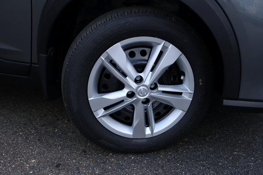 new 2025 Nissan Kicks Play car, priced at $23,294